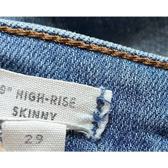 Madewell Women's 9" High Rise Skinny Jean Size 29 Blue Raw Hem Distressed Denim - Picture 5 of 13